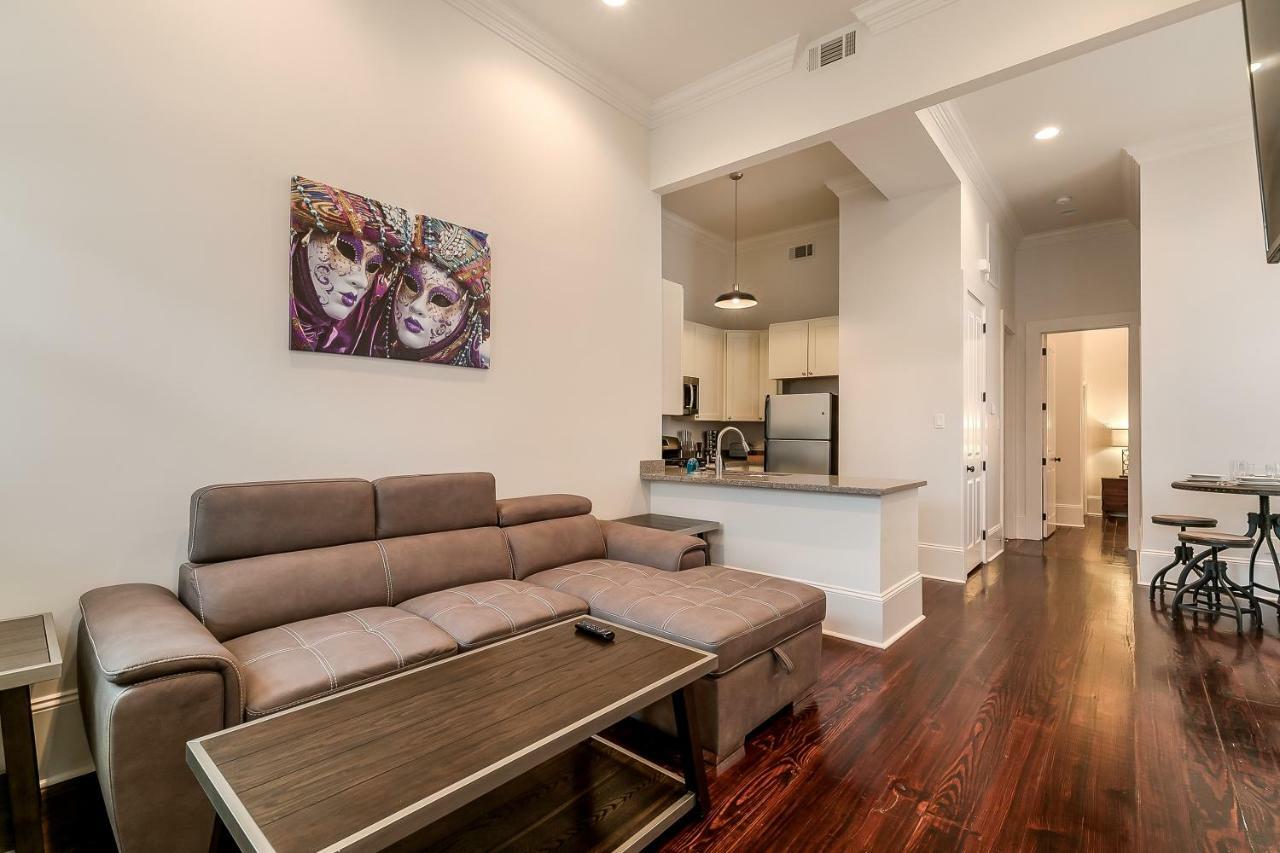 Апартаменты Modern 2Br On Carondelet By Hosteeva Новый Орлеан Экстерьер фото